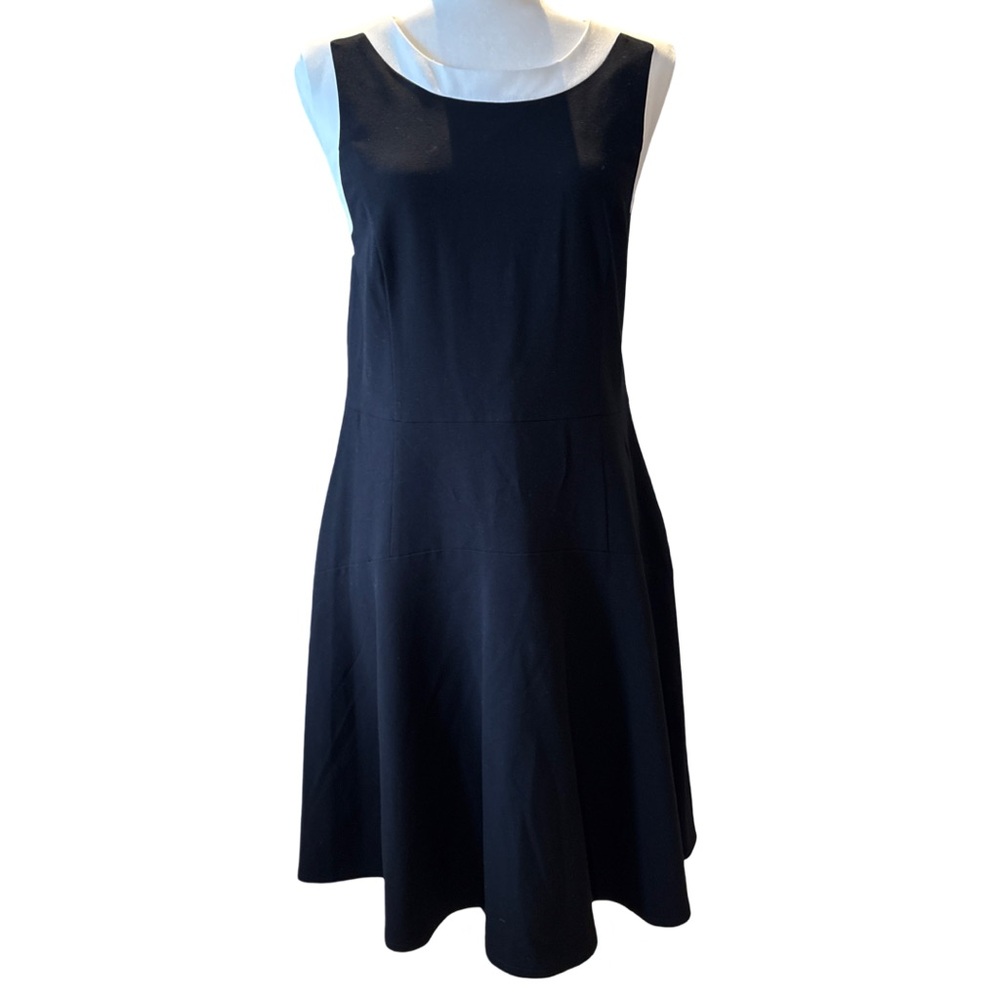 Tommy Hilfiger navy sleeveless sheath Dress with white trim